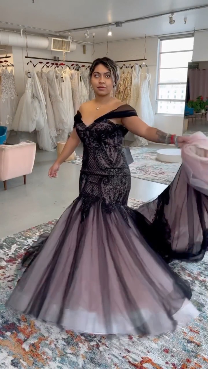 Off Shoulder Mermaid Wedding Dress with Beading Embroidery