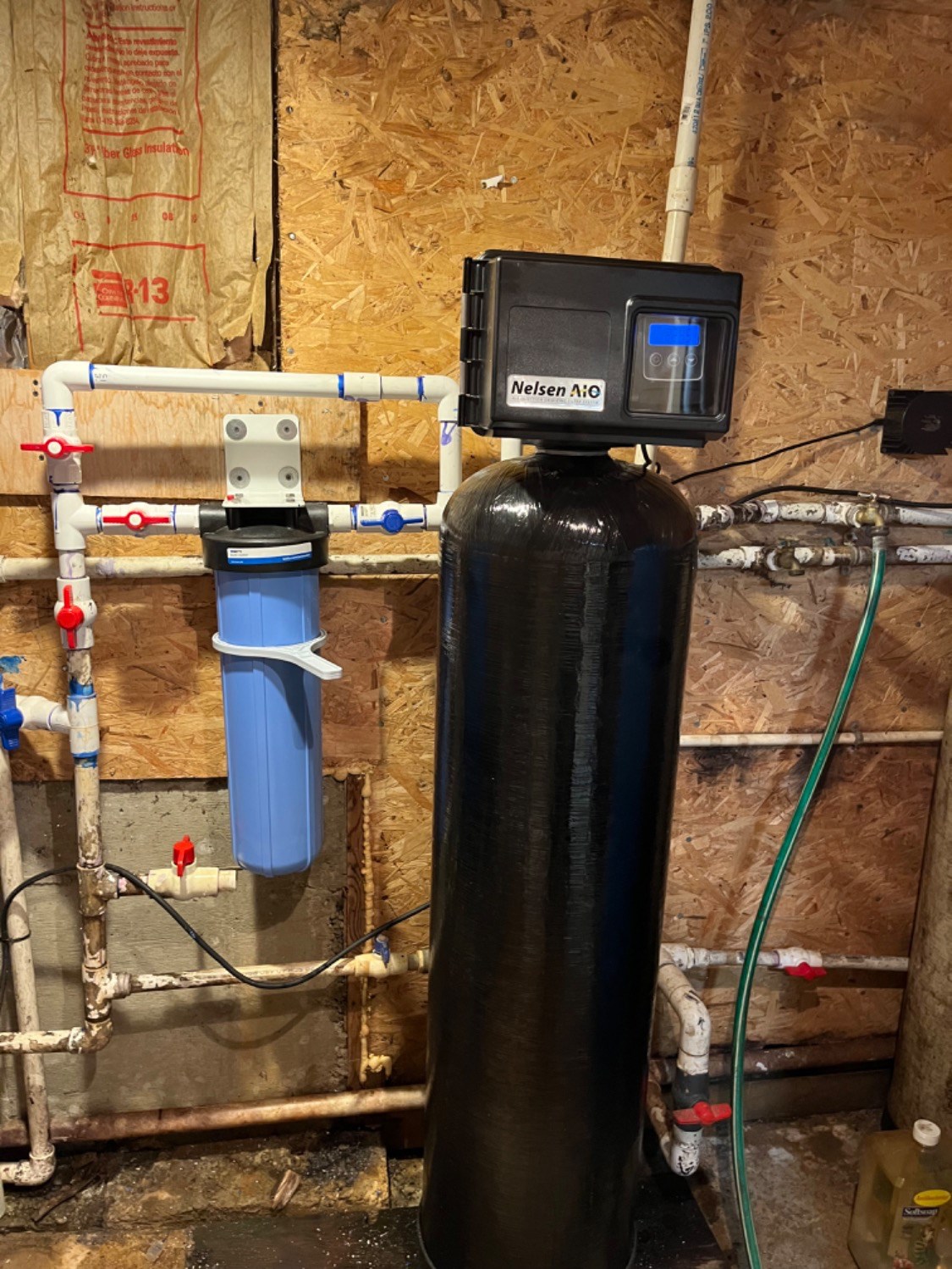 Customer installation of Fleck 2510AIO 2.5 cu ft iron filter in basement