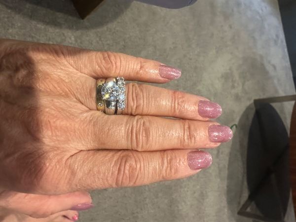 Customer photograph of a XVI Latorre solitaire