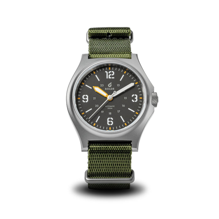 ペンギン村ウォーズ Venture Wayfarer-Tangerine – BOLDR Supply Co.