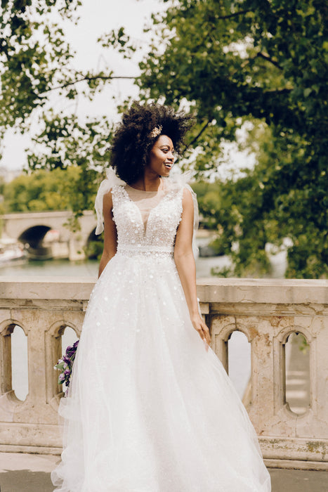 mermaid vs fit and flare wedding dresses 16 Types of Wedding Dresses: Wedding Dress Silhouettes & Styles