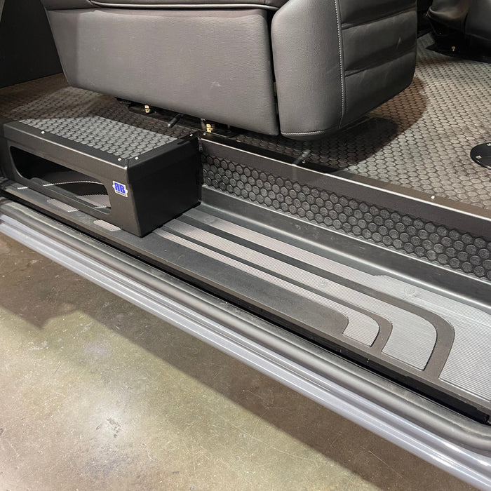 MaxxAir MaxxFan Deluxe RV Roof Vent Model 7000K (With Remote